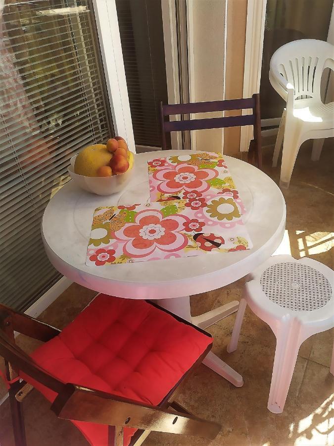 רבדה Mellia Boutique Apartments מראה חיצוני תמונה